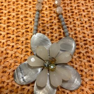 Gorgeous statement necklace